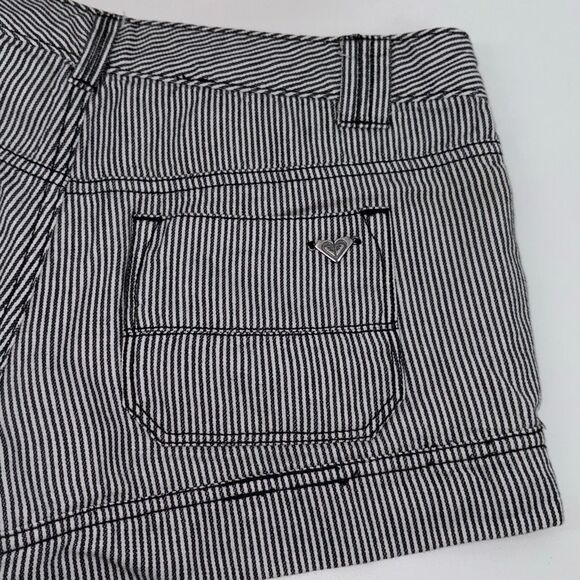 Roxy Low-Rise Railroad Stripe Cotton Shorts Pockets Black Cream Size 5 - Picture 7 of 12